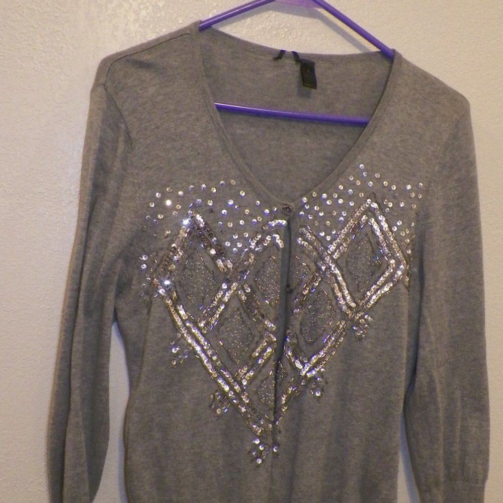 Sweater - Picture 2 of 4